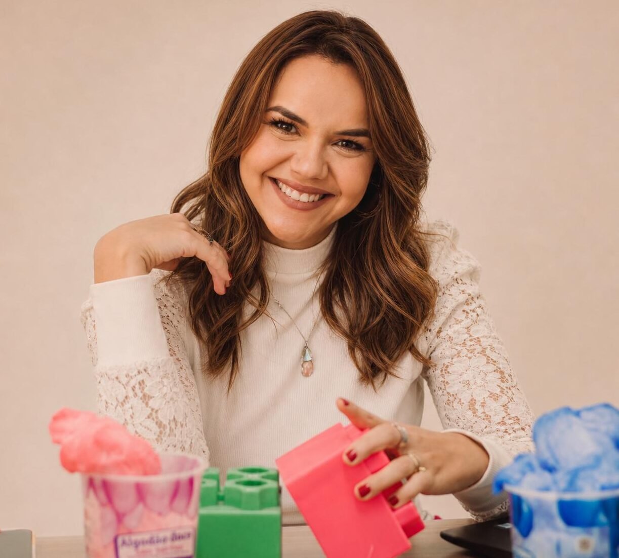 autism specialist Ângela Aparecida Rodrigues Gonçalves Matias delivered a virtual lecture